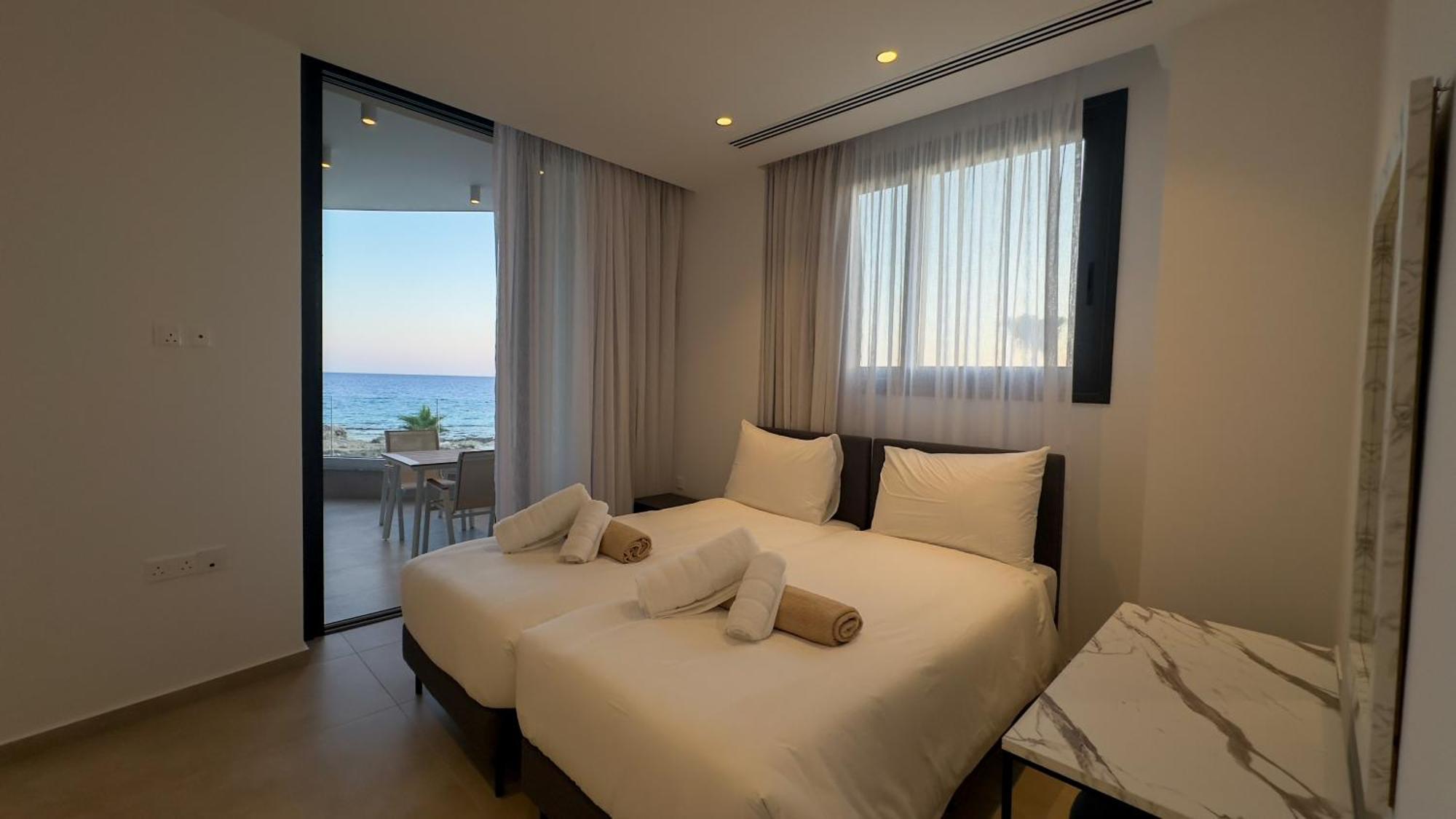 Aqua Beachfront - 2 Villa Ayia Napa