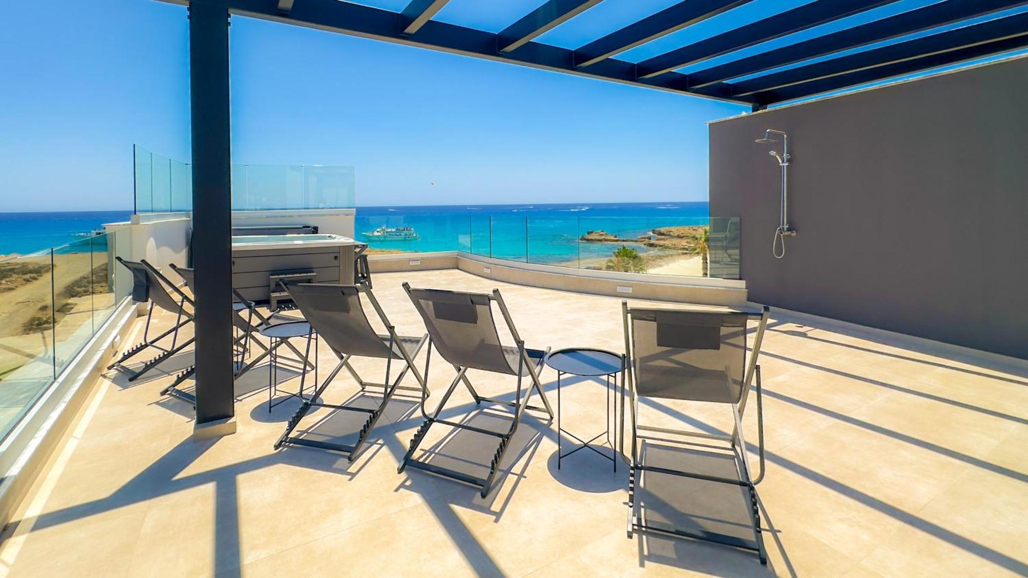 Aqua Beachfront - 2 Villa Ayia Napa